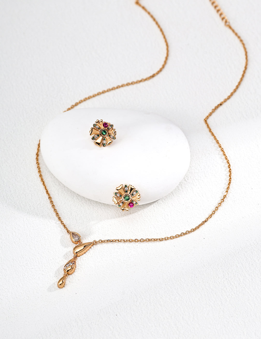 Vintage Zircon Earrings in S925 Silver