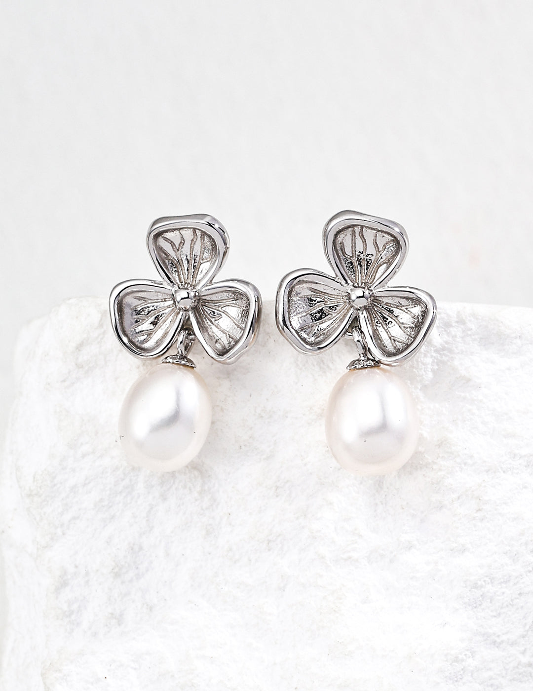 925 Silver Clover and Natural Pearl Earrings