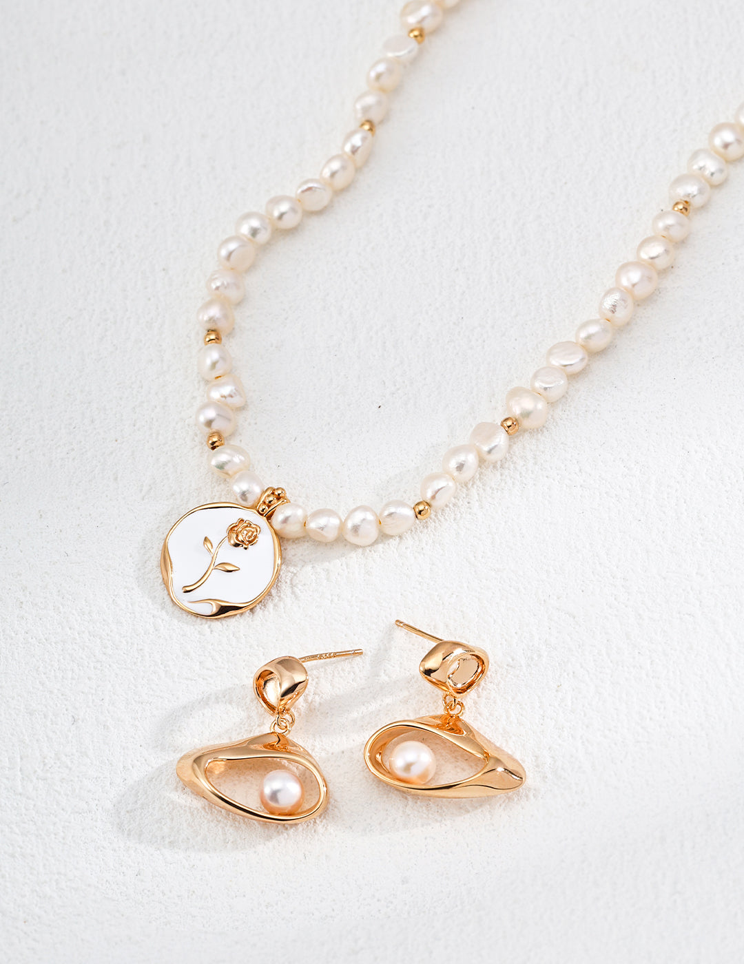 S925 Sterling Silver Minimalist Natural Pearl Enamel Rose Pendant Necklace