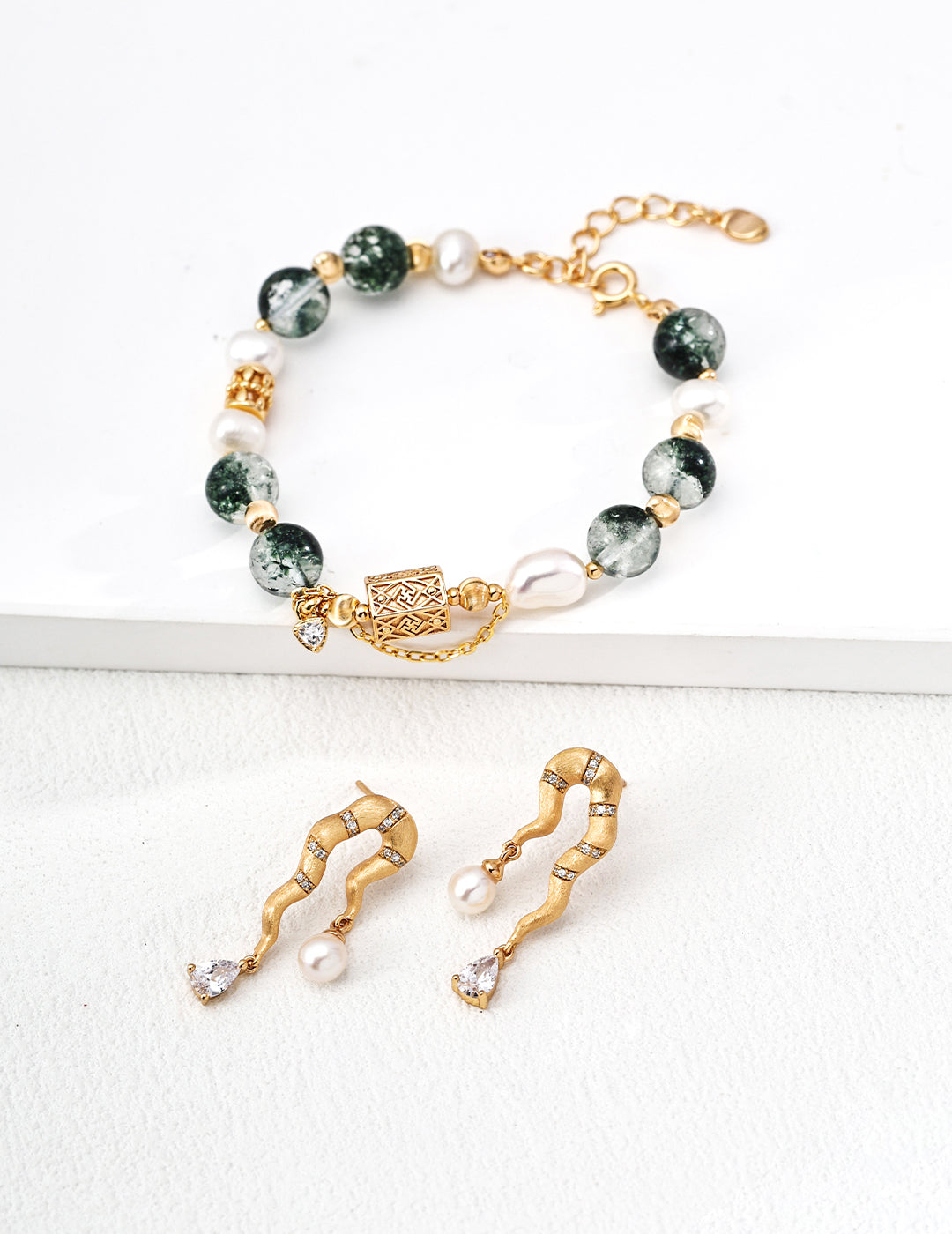 Earrings Inspired by a Maiden’s Hair Strand