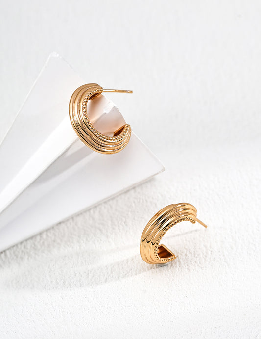 Retro-Inspired Minimal Line Earrings