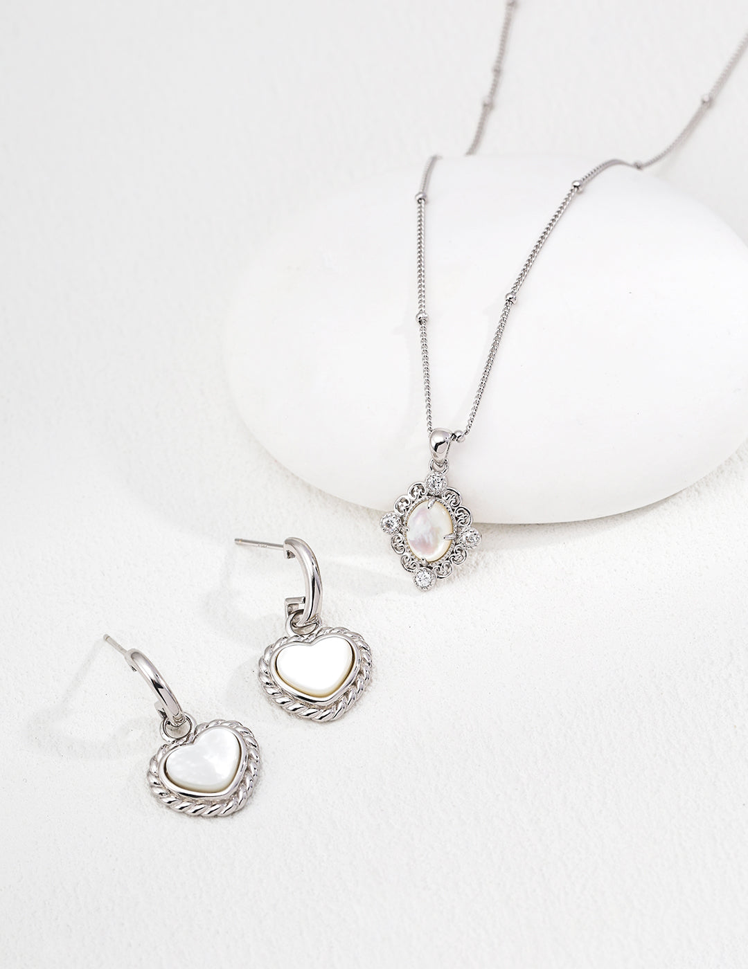 Gothic Lace Pattern Earrings