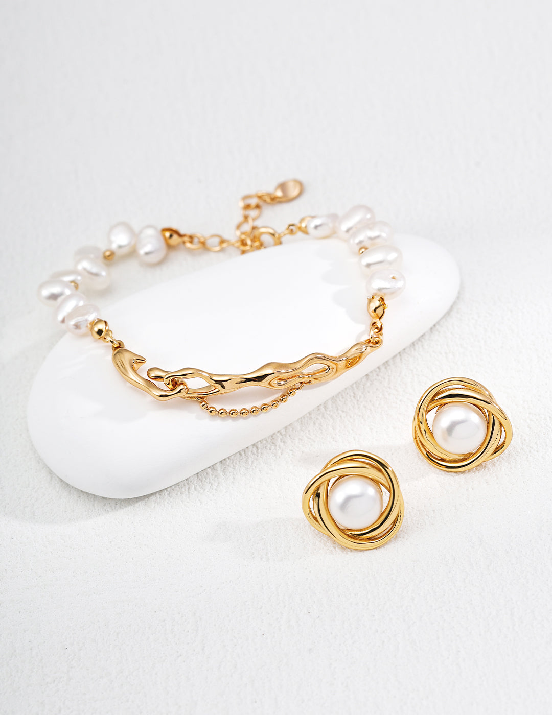 Vintage Natural Pearl Bracelet in S925 Sterling Silver