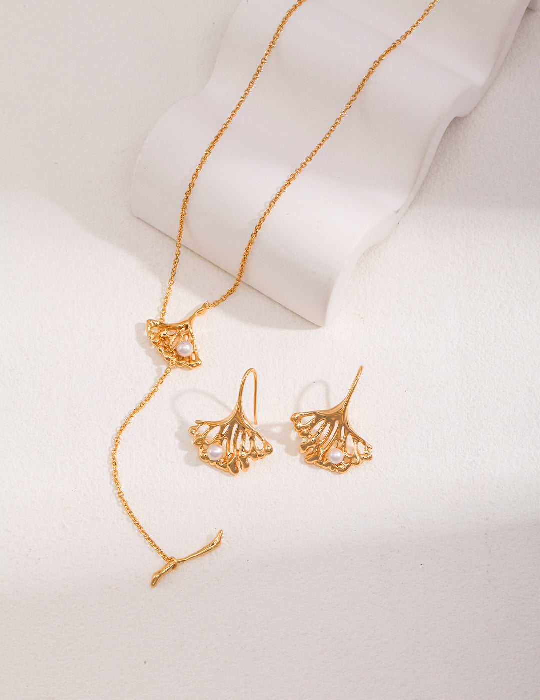 Ginkgo Leaf Design Series – Sterling Silver Pearl Necklace