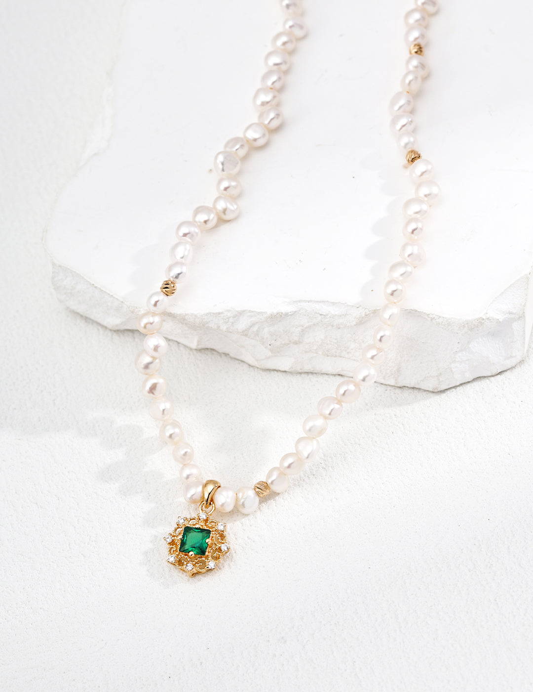 S925 Sterling Silver French Court-Style Necklace with Green Cubic Zirconia & Natural Pearls